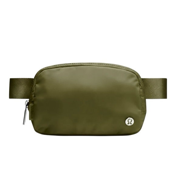 NWT Lululemon Everywhere Belt Bag 1L Army Green - Picture 1 of 4